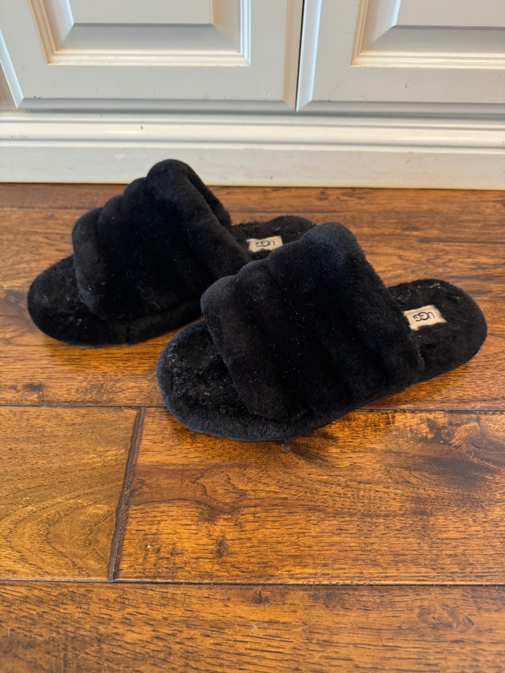 UGG Black Fluffy Slippers
